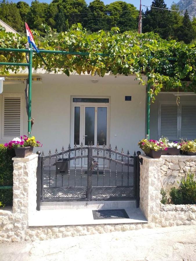 Nina Apartment Makarska